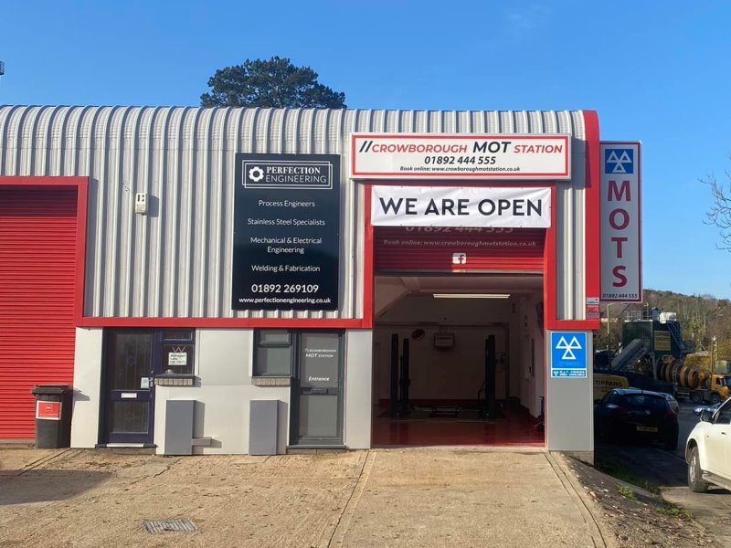 Garage MOT Station Insurance: Combined Testing and Repair Business Coverage | Insure24