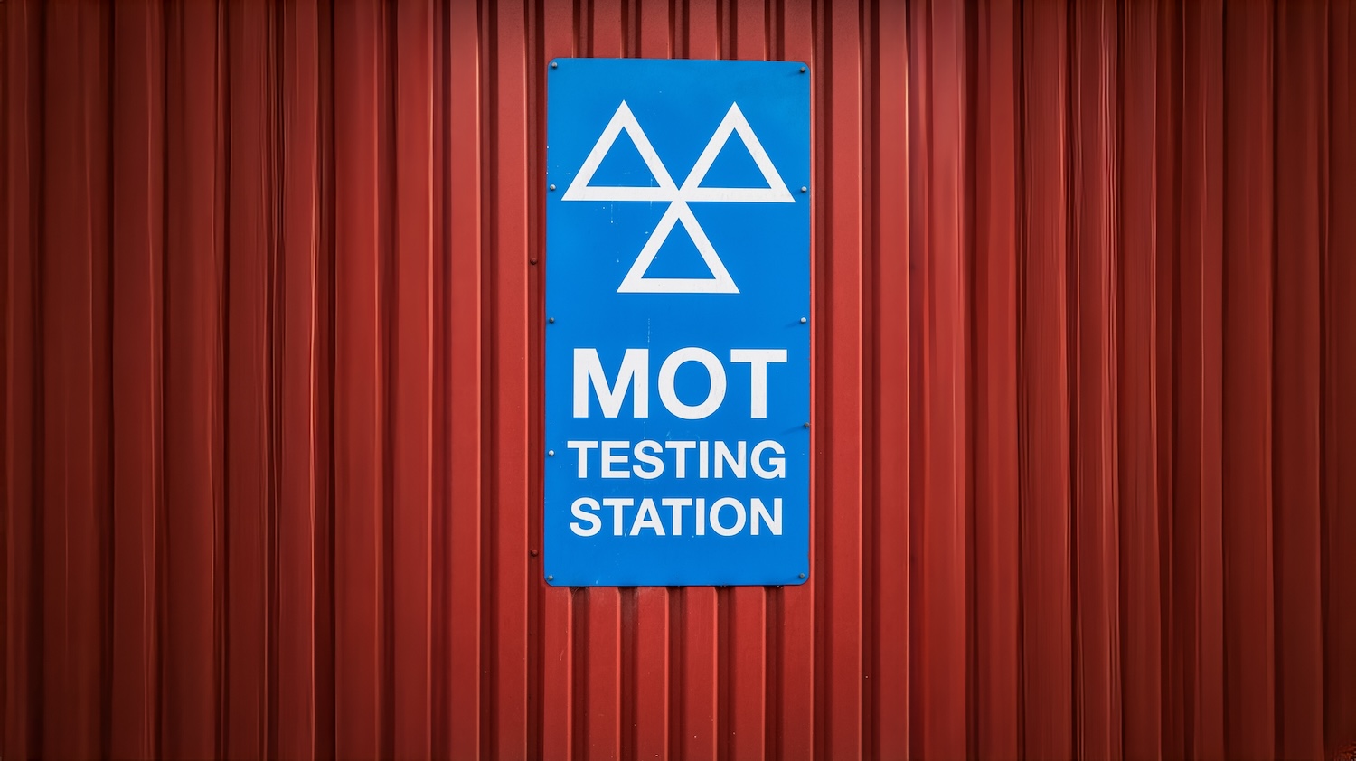 MOT Testing Errors Insurance: Protection Against Missed Defects Claims | Insure24